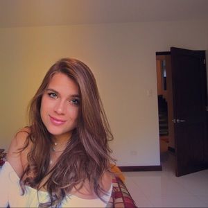 Meet your Posher, Emily